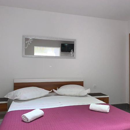 Niko Apartamento Baška Voda Exterior foto