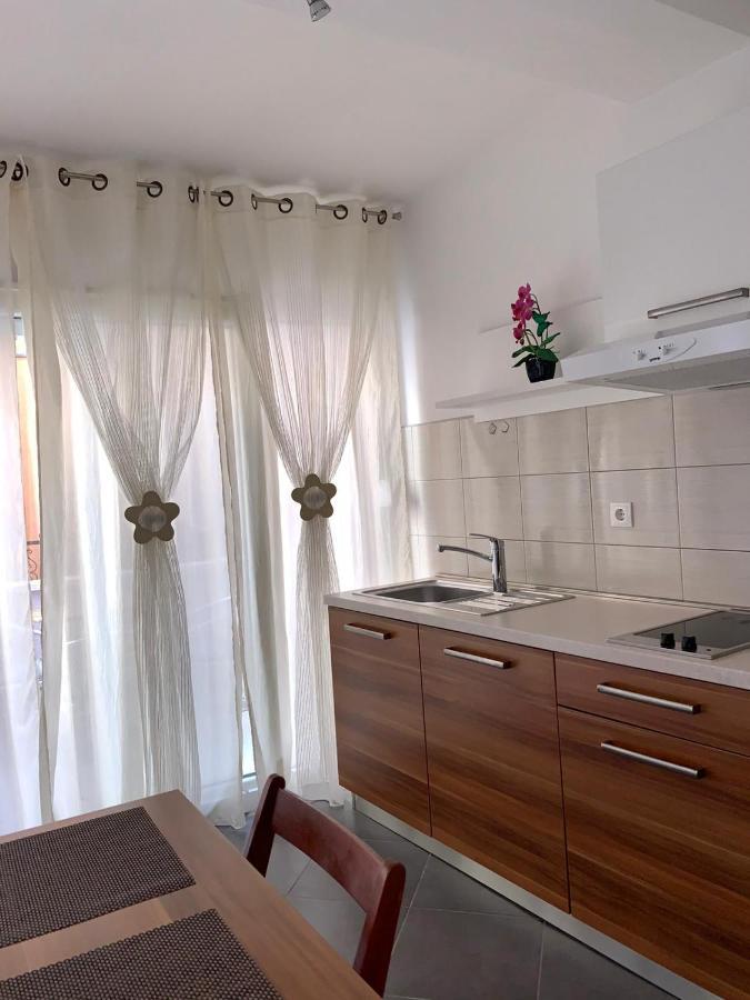 Niko Apartamento Baška Voda Exterior foto